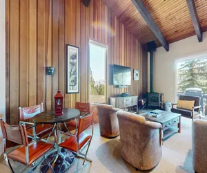 Photo 4 - Mammoth West 140 Pet-Friendly Updated Condo, Just A Short Walk to Canyon Lodge