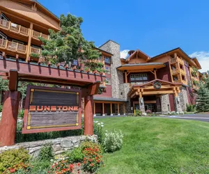 Photo 4 - Sunstone 206 Ski-In Ski-Out Condo At Sunstone Lodge with Great Complex Amenities