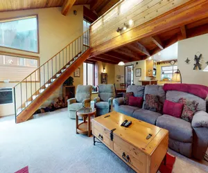 Photo 5 - Snowflower 81 Mountain Rustic with Great Complex Amenities, On The Shuttle Route