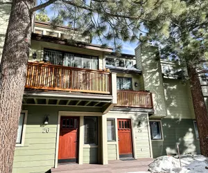 Photo 4 - Mammoth Sierra Townhomes 26 Mountain Rustic Spacious Townhome, On the Shuttle Route