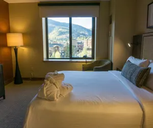 Photo 5 - Grand Summit the Best Location in Canyons Village Save 20% on 7+ Nights!