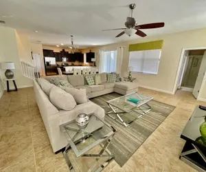 Photo 4 - Luxury Championsgate 6 Bd Home Near Disney (1401)