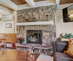 Photo 2 - Modern 2 BR Condo Lodge at Vail, Walk to Gondola Save 20% on 7+ Nights!