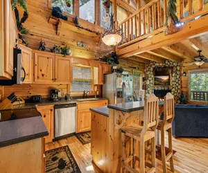 Photo 4 - Luxurious Nine Bears Home Minutes Away to Gatlinburg