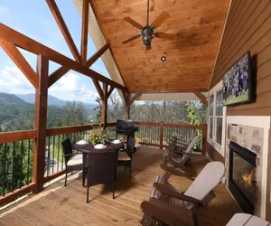 Photo 2 - Above It All Cabin with Luxury Amenities and Game Room