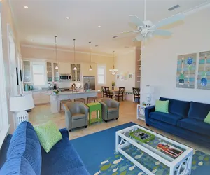 Photo 3 - Coastal Cottage - Private Home Close to Beach & Bay