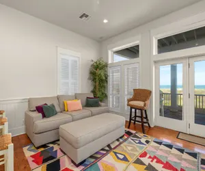 Photo 3 - Paradise Found - Private Beachfront House