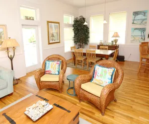 Photo 4 - Endless Summer - Private home 50 feet to beach access