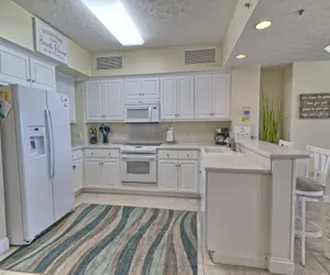 Photo 4 - Roomy Condo with Pool and Beach Access - Unit 0502