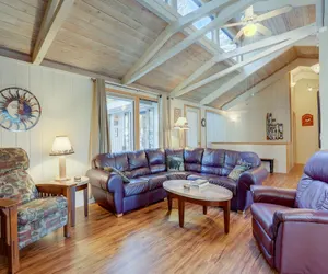 Photo 3 - 11 Pine Mt Family Home with Game Room, Hot Tub, and BBQ on the Deck