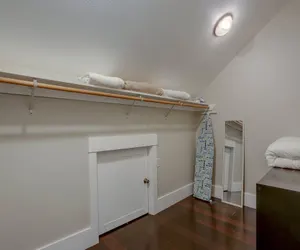 Photo 5 - Surfs Up Spacious Hood River Home - 30 Day Minimum Stay