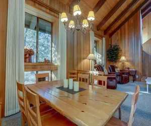 Photo 2 - 22 Rogue Home with Private Hot Tub, BBQ, and Game Room