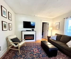 Photo 5 - Comfortable Lucky Home, Minutes Away to The Columbia River Gorge