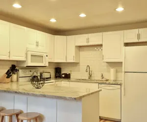 Photo 4 - Pet-Friendly 8 Leisure Home features Private Hot Tub and Gas BBQ