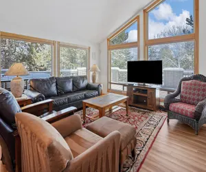 Photo 5 - 2 Sarazen Home with Hot Tub and BBQ on the Deck, Close to Woodlands Golf Course