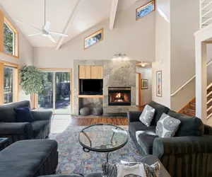 Photo 2 - 1 Colonial Private Family Vacation Home features Bikes to Explore Sunriver