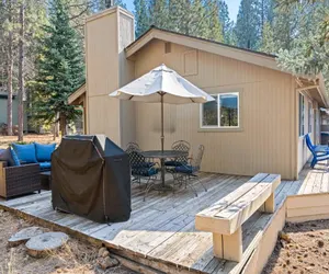 Photo 5 - 2 Killdeer Home features Private Hot Tub and Bikes to Explore Sunriver