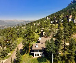 Photo 2 - Adams Vacation Home at Windcliff