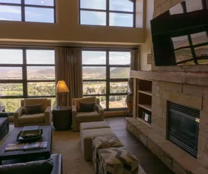 Photo 5 - Three Bedroom Penthouse at the base of Canyons Save 20% on 7+ Nights!