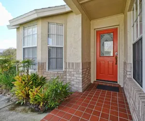 Photo 3 - FAMILY FRIENDLY POOL HOME, CLOSE TO DISNEY, LARGE POOL , BBQ GRILL!!!