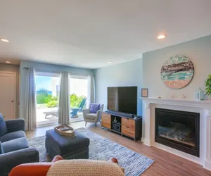 Photo 4 - Ocean View Condo Located on The Bluff features EV Charging and Spa SBTC112