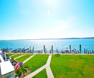 Photo 5 - Harbour Island 79J