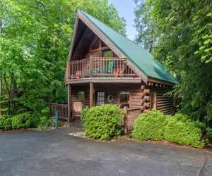 Photo 2 - Bearfoot Landing - Rustic 2 Bedroom Cabin with Hot Tub