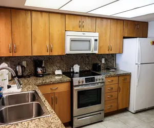 Photo 5 - Edgewater 506