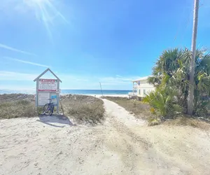 Photo 2 - Royal Palms Retreat