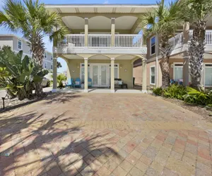 Photo 3 - Royal Palms Retreat