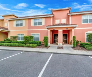 Photo 5 - 4 bedroom townhouse with a private pool!