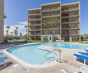 Photo 3 - Beach House I #302