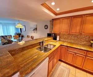 Photo 5 - Island House F232