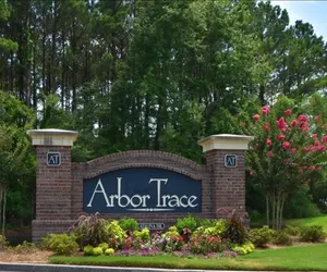 Photo 2 - 323 Arbor Trace