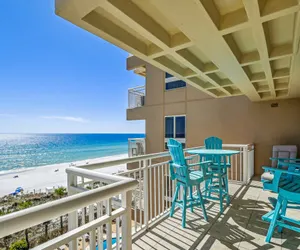 Photo 2 - Destin Towers 61 is a Gorgeous Gulf front 2 BR Corner Unit