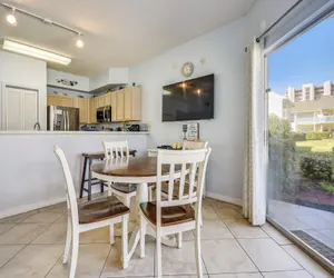 Photo 5 - SPC9133 - 1 BR sleeps 6 - Ground floor unit - close to pool area