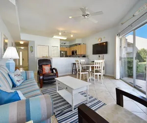 Photo 4 - SPC9133 - 1 BR sleeps 6 - Ground floor unit - close to pool area