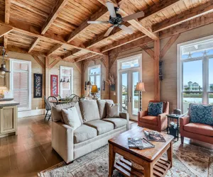 Photo 3 - Sugar Shack - Beautiful 4 BR Home in Destin Pointe that sleeps 8