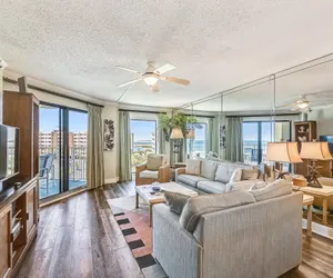 Photo 5 - IR 510 is a open floor plan 2 BR with great gulf views and free beach set up