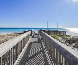 Photo 4 - IR 510 is a open floor plan 2 BR with great gulf views and free beach set up