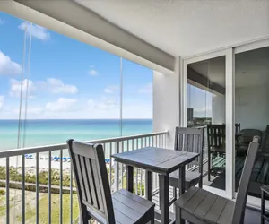 Photo 2 - Shoreline Towers 2073- 2 BR with Great Gulf Views on the beach - Sleeps 6