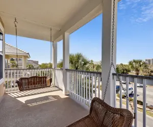 Photo 2 - Joes Dream is a Gorgeous 3 BR 3 BA home in Destin Pointe that sleeps 8