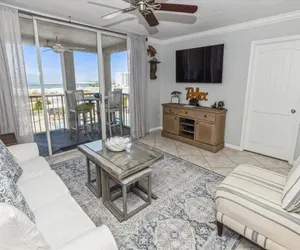 Photo 4 - Magnolia House 305 is a Luxury 2 BR with Free Beach Service