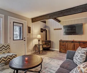 Photo 2 - Knotty Pine Lodge