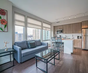 Photo 5 - Two Bedroom apartment near waterfront