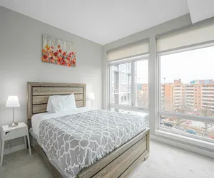 Photo 3 - Two Bedroom apartment near waterfront