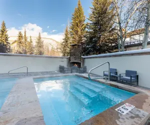 Photo 2 - Villa Cortina Condo 5 Minutes Walk to Vail Village