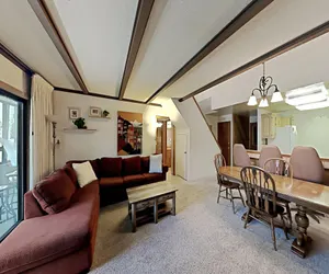 Photo 2 - Slope View of Mammoth Condo with Loft & Access to 3 Spas and Sauna (Unit 402 at 1849)