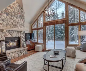 Photo 2 - Luxury 3 Bedroom Townhome - Walk to Chairlift!