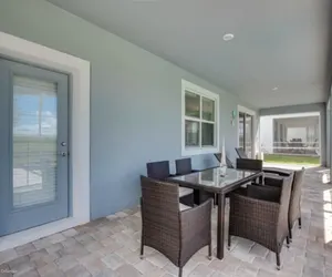 Photo 3 - 5 Bed Pool with Overflowing Spa in Champions Gate!